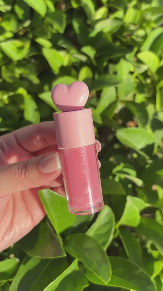 Lovely Gloss